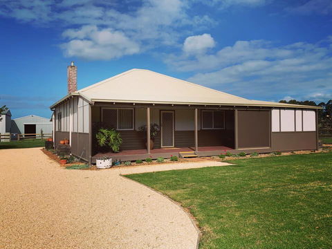 Chesterfarm And Stables - Holiday Adelaide 1