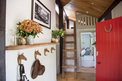 Chum Creek Hut - Holiday Adelaide 1