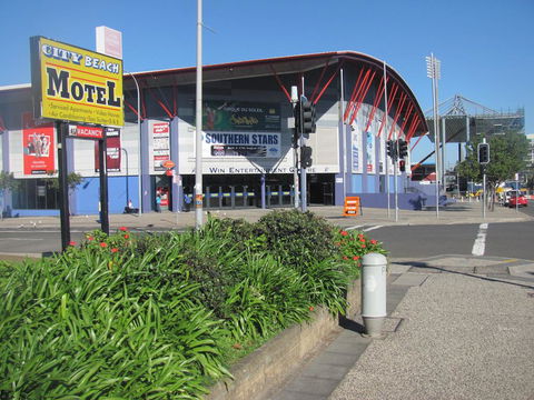City Beach Motel - Holiday Adelaide 2