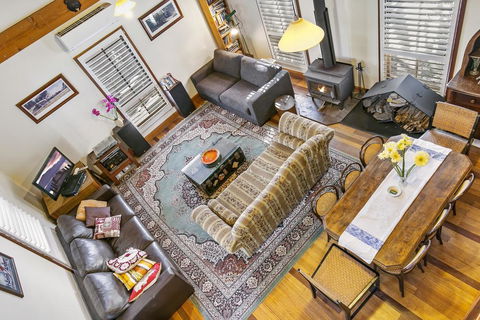 Clervaux Cottage - Holiday Adelaide 0