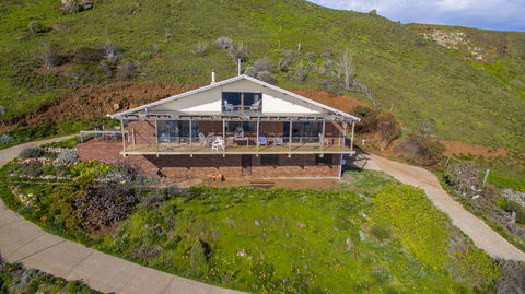 Cliffs End Beach Shack - 105 Gold Coast Drive, Carrickalinga - Holiday Adelaide 3