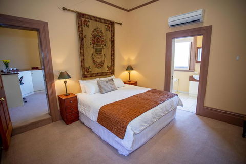 Clocktower Suites - Holiday Adelaide 1