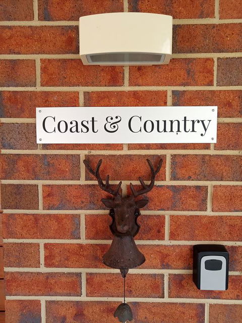 Coast & Country - Holiday Adelaide 3