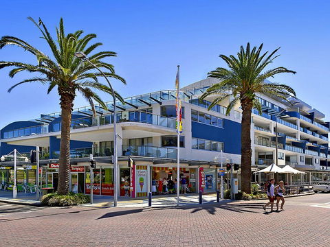 Coast Luxury Apartment 24 - Holiday Adelaide 1