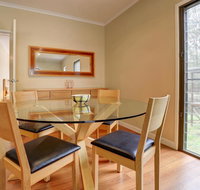 Cockatoo Hideaway - Holiday Adelaide