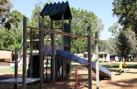 Cohuna Waterfront Holiday Park - Holiday Adelaide 1