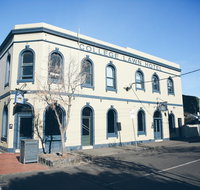 College Lawn Hotel - Holiday Adelaide