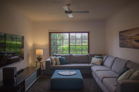 Colorado - Beauty Nestled In The Heart Of Bonville - Holiday Adelaide 1