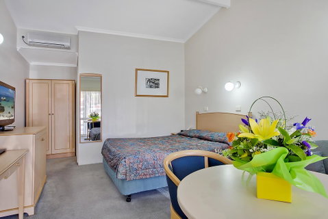 Comfort Inn Blue Lagoon - Holiday Adelaide 2