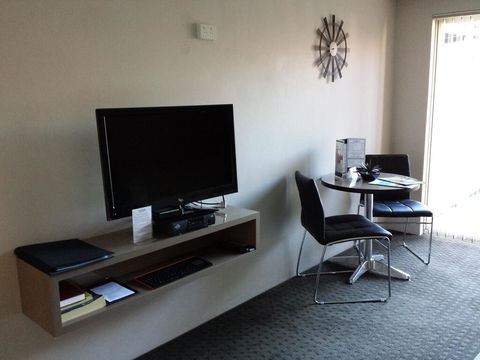 Comfort Inn Towradgi Beach - Holiday Adelaide 0