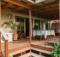 Comfortable Outdoor Entertaining Lake Walks - Holiday Adelaide