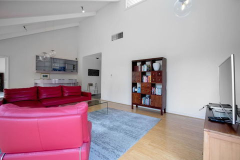 Comfy Holiday House With Pool@Rosanna - Holiday Adelaide 3