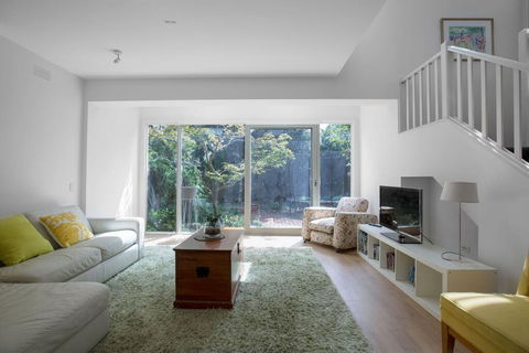 Comfy Holiday House With Pool@Rosanna - Holiday Adelaide 1
