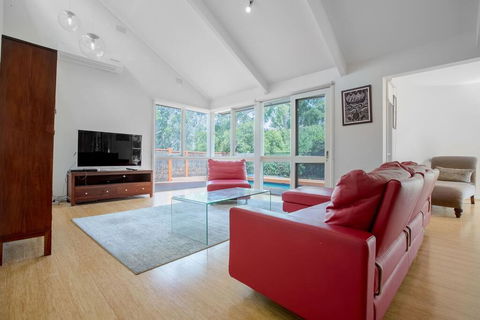 Comfy Holiday House With Pool@Rosanna - Holiday Adelaide 2