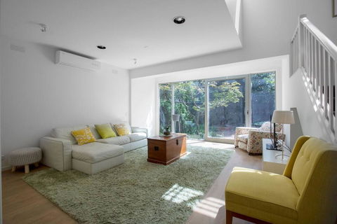 Comfy Holiday House With Pool@Rosanna - Holiday Adelaide 0