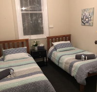 Commercial Hotel - Holiday Adelaide