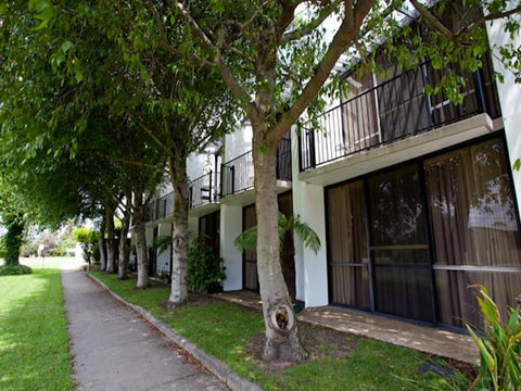 Connells Motel & Serviced Apartments - Holiday Adelaide 1