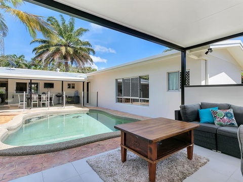 Connemara Beachside Cottage - Holiday Adelaide 0