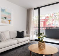 Contemporary Apartment In Newcastle CBD - Holiday Adelaide