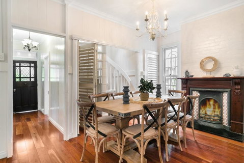 Contemporary Cottage In Perfect Lifestyle Address - Holiday Adelaide 1