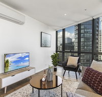 Contemporary Luxury With Views At Maya Waterfront - Holiday Adelaide