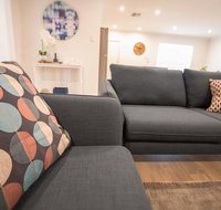 Contemporary Esprit with river reserve access - Holiday Adelaide