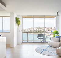 Coogee Beach Designer Penthouse with Parking - Holiday Adelaide