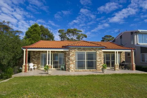 Cook St 4 - Salamander Bay - Holiday Adelaide 1