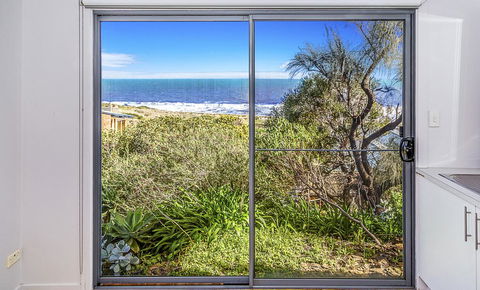 Coorumbene - 8 Scenic Way - Holiday Adelaide 1