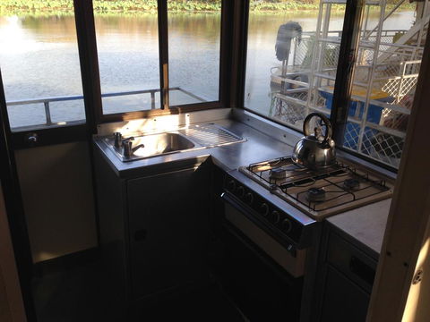 Corroboree Houseboats - Holiday Adelaide 2