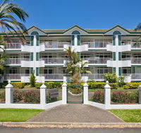 Costa Royale Trinity Beach - Holiday Adelaide