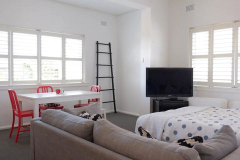 Cosy Home Near Bondi Junction And Beach - Holiday Adelaide 1