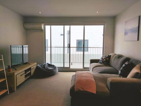 Cosy Modern Apartment In Brunswick - Holiday Adelaide 0