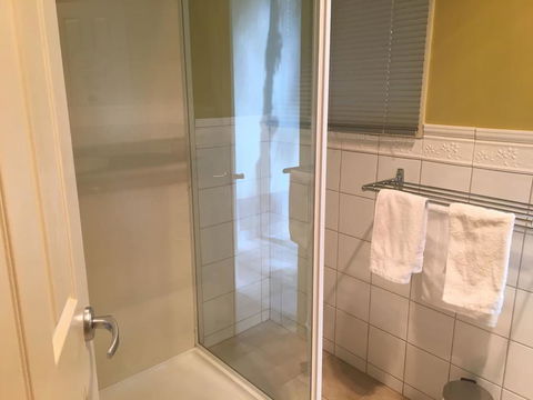 Cottage 1 Relax And Self Isolate In With Hot Tub - Holiday Adelaide 3