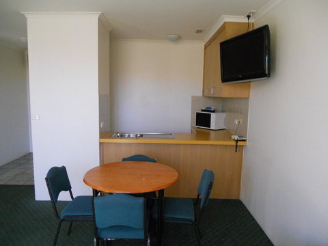 Cottonwood Motor Inn - Holiday Adelaide 2