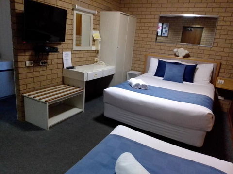 Country Home Motor Inn - Holiday Adelaide 1