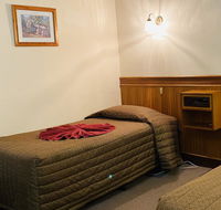 County Lodge Motor Inn - Holiday Adelaide