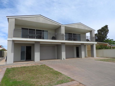 Cowell Holiday Accommodation With Harbour Views - Holiday Adelaide 0
