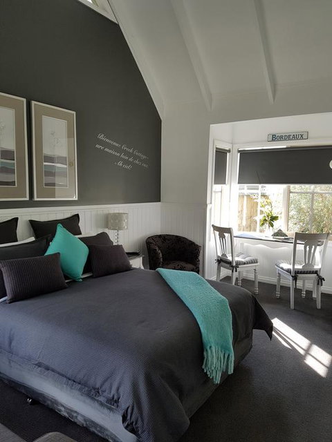 Creek Cottage Bed And Breakfast - Holiday Adelaide 2