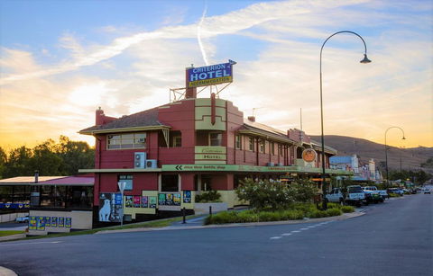 Criterion Hotel Gundagai - Holiday Adelaide 0