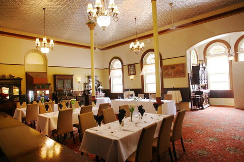 Criterion Hotel Rockhampton - Holiday Adelaide 2