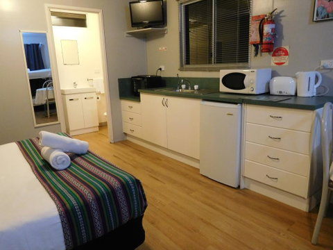 Croftons Retreat Nimbin - Holiday Adelaide 2