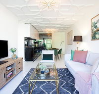 CROWN JEWEL - Hosted by L'Abode Accommodation - Holiday Adelaide