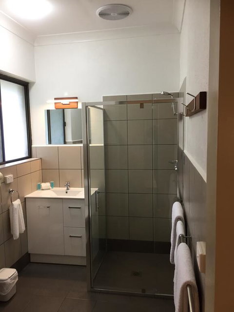 Culcairn Motor Inn - Holiday Adelaide 3