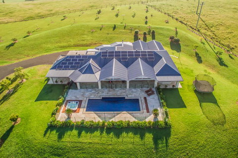 Cullengetty Estate - Holiday Adelaide 0