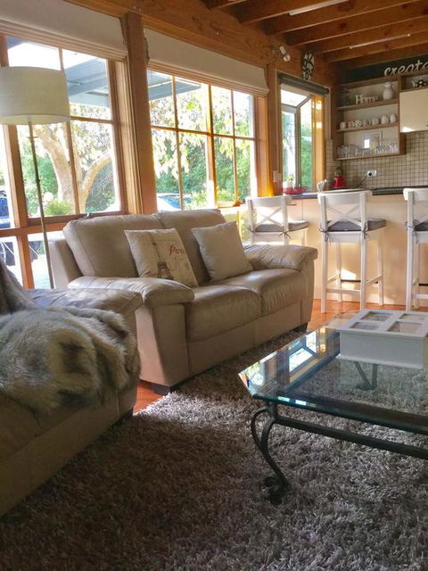 Cumquat Cottage - Holiday Adelaide 3
