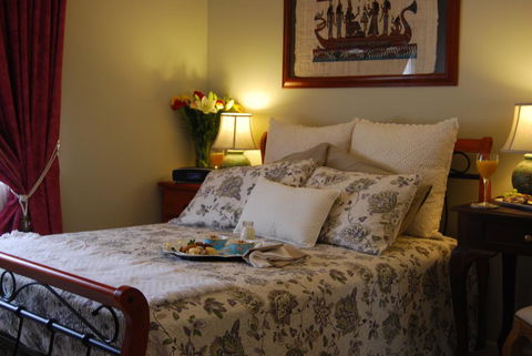 Cutmore Cottages - Highclaire House - Holiday Adelaide 2