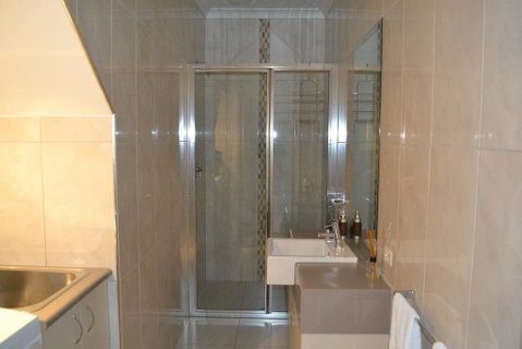 Cypress Drive Town House - Holiday Adelaide 2