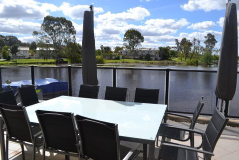 Cypress Drive Town House - Holiday Adelaide 0
