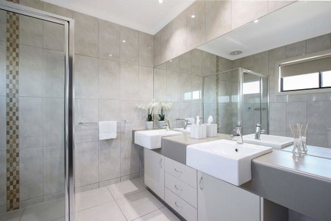 Cypress Townhouse 23 - Suite - Holiday Adelaide 1